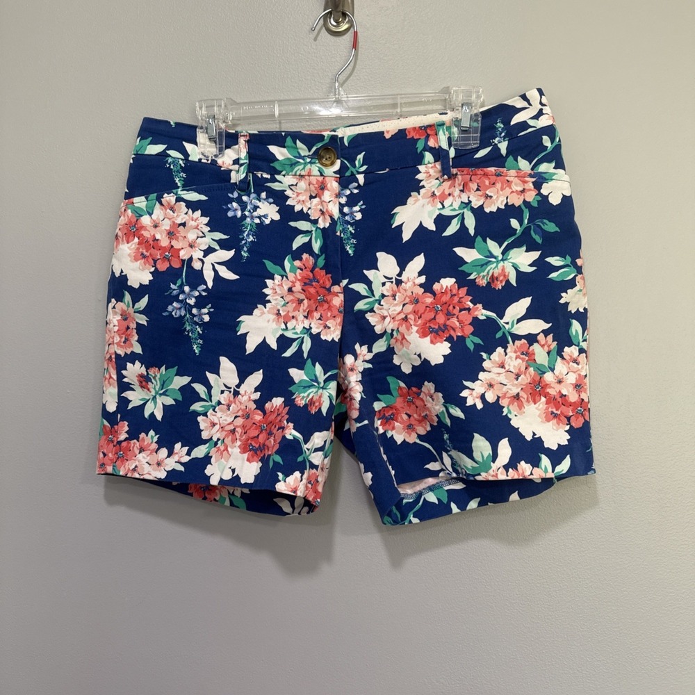Lands End Womens Shorts Size 10P Mid Rise Floral Blue‎ Pockets Inseam 6"